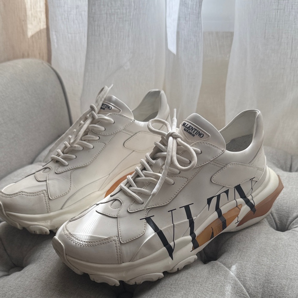 Valentino Off-White Sneakers with Black Logo 39 9